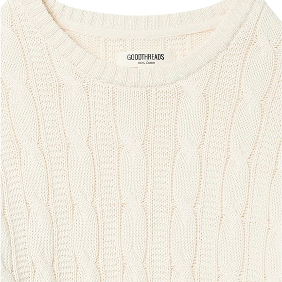 Crewneck Cable Stitch Sweater NWT - Picture 4 of 5